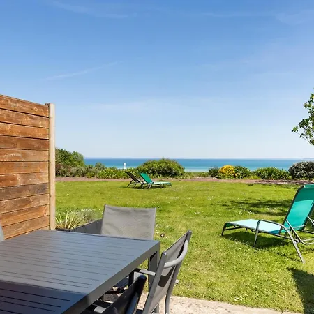 La Metairie-du-vauhariot - Ou - Piscine Chauffée - Vue Et Mont Saint Michel Et Gr34 - Résidence Hôtelière Maison d'hôtes 3*