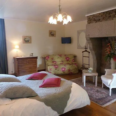 Maison d'hôtes La Metairie-du-vauhariot - Ou - Piscine Chauffée - Vue Et Mont Saint Michel Et Gr34 - Résidence Hôtelière Cancale