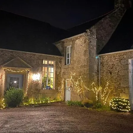 La Metairie-du-vauhariot - Ou - Piscine Chauffée - Vue Et Mont Saint Michel Et Gr34 - Résidence Hôtelière Maison d'hôtes Cancale