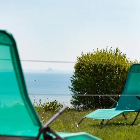 La Metairie-du-vauhariot - Ou - Piscine Chauffée - Vue Et Mont Saint Michel Et Gr34 - Résidence Hôtelière Maison d'hôtes Cancale