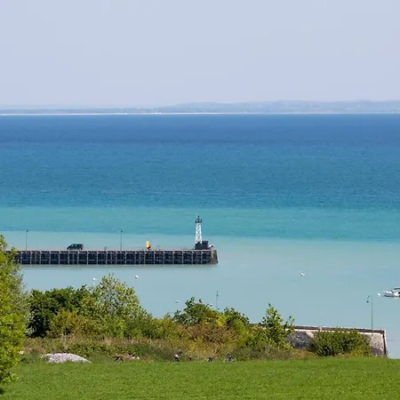 La Metairie-du-vauhariot - Ou - Piscine Chauffée - Vue Et Mont Saint Michel Et Gr34 - Résidence Hôtelière Cancale
