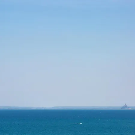 La Metairie-du-vauhariot - Ou - Piscine Chauffée - Vue Et Mont Saint Michel Et Gr34 - Résidence Hôtelière 3*